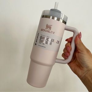 NWT Stanley Limited-Edition 30oz Adventure Quencher in Rose Quartz